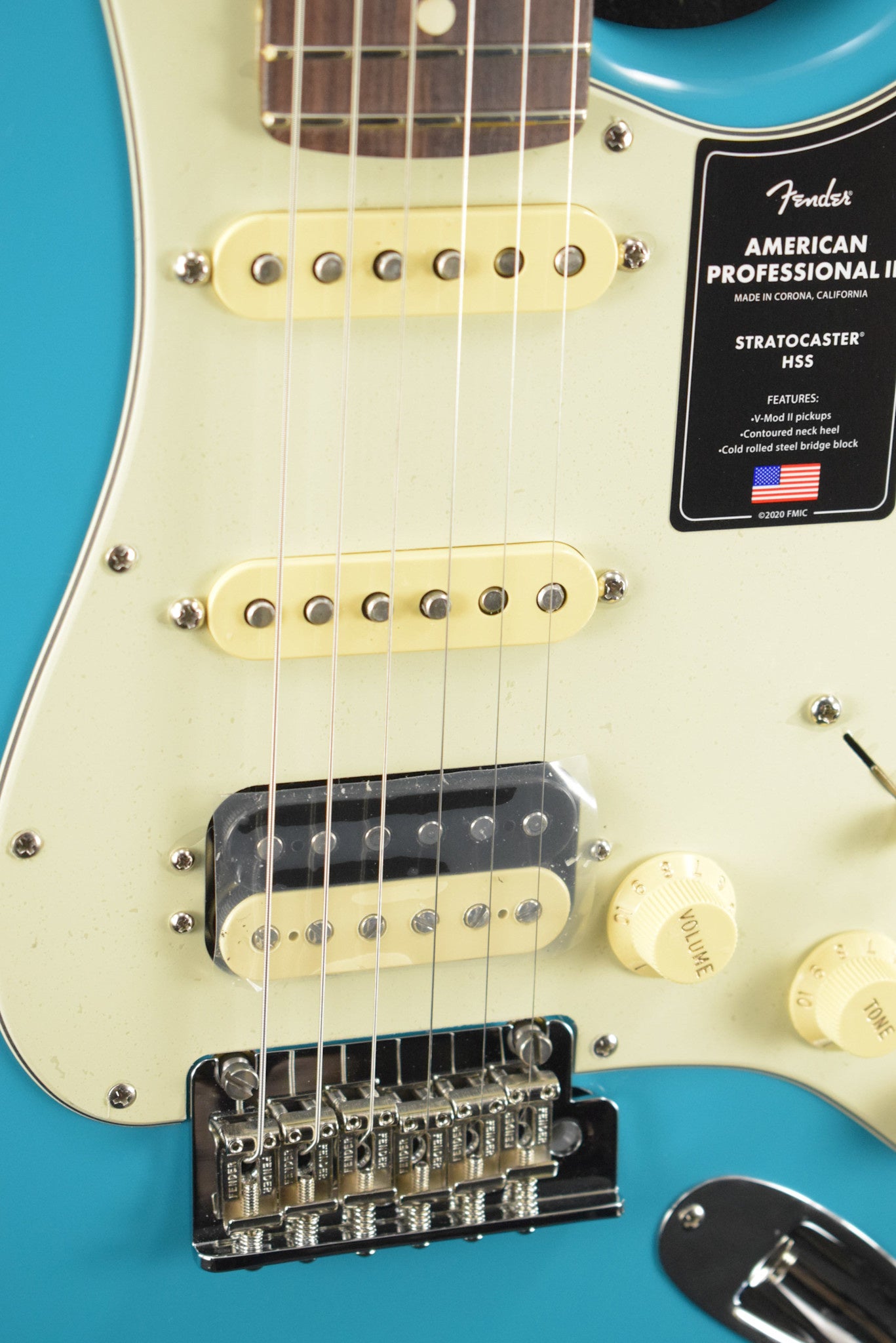 Fender American Professional II Stratocaster HSS Miami Blue Rosewood Fingerboard