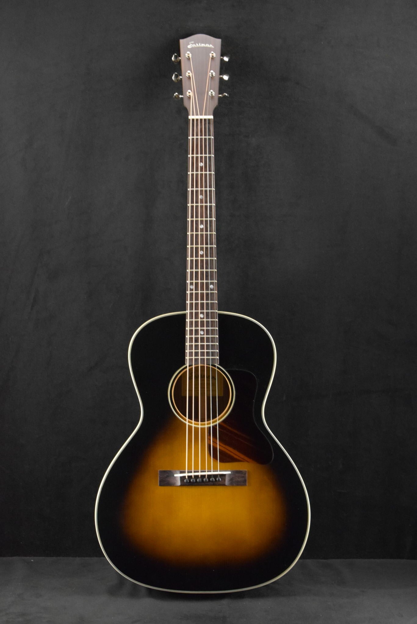 Eastman E20OOSS-TC OO-Style Concert Sloped Shoulder Thermo Cured Top Sunburst Truetone Gloss
