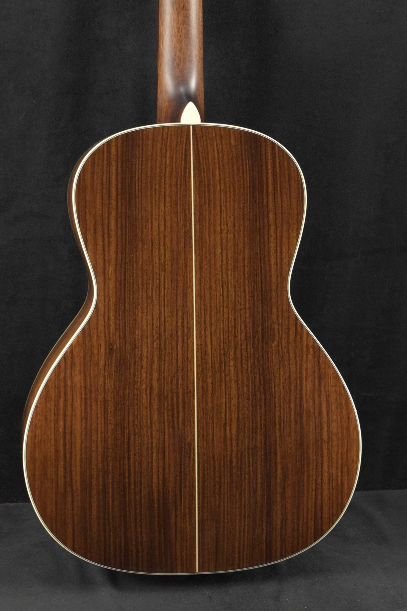 Eastman E20OOSS-TC OO-Style Concert Sloped Shoulder Thermo Cured Top Sunburst Truetone Gloss