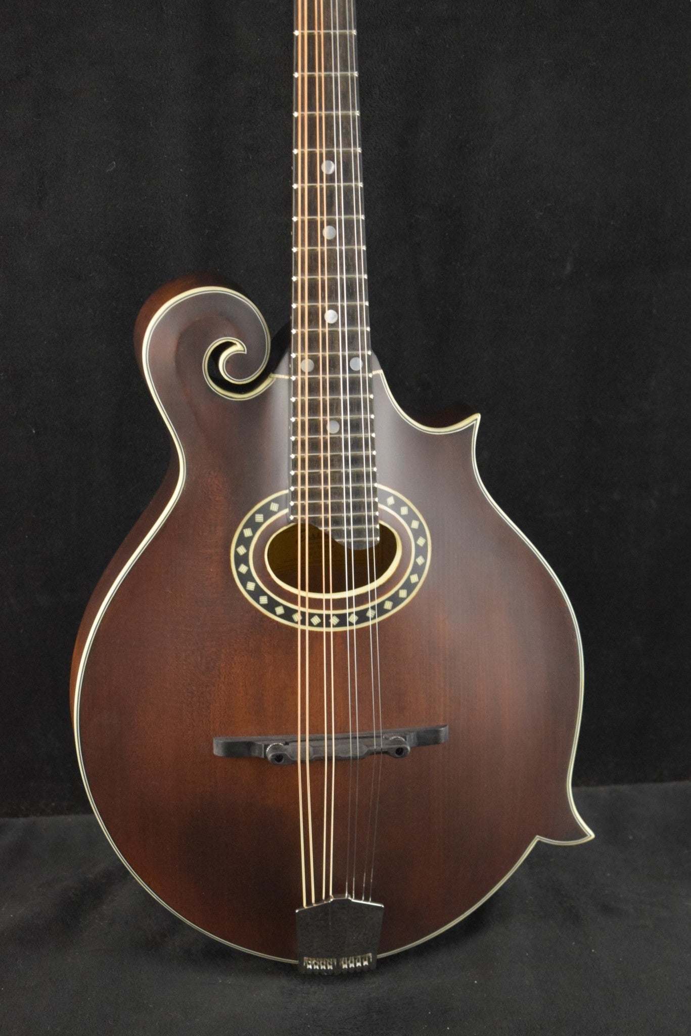 Eastman MD314 F-Style Oval-Hole Mandolin Classic Satin Finish