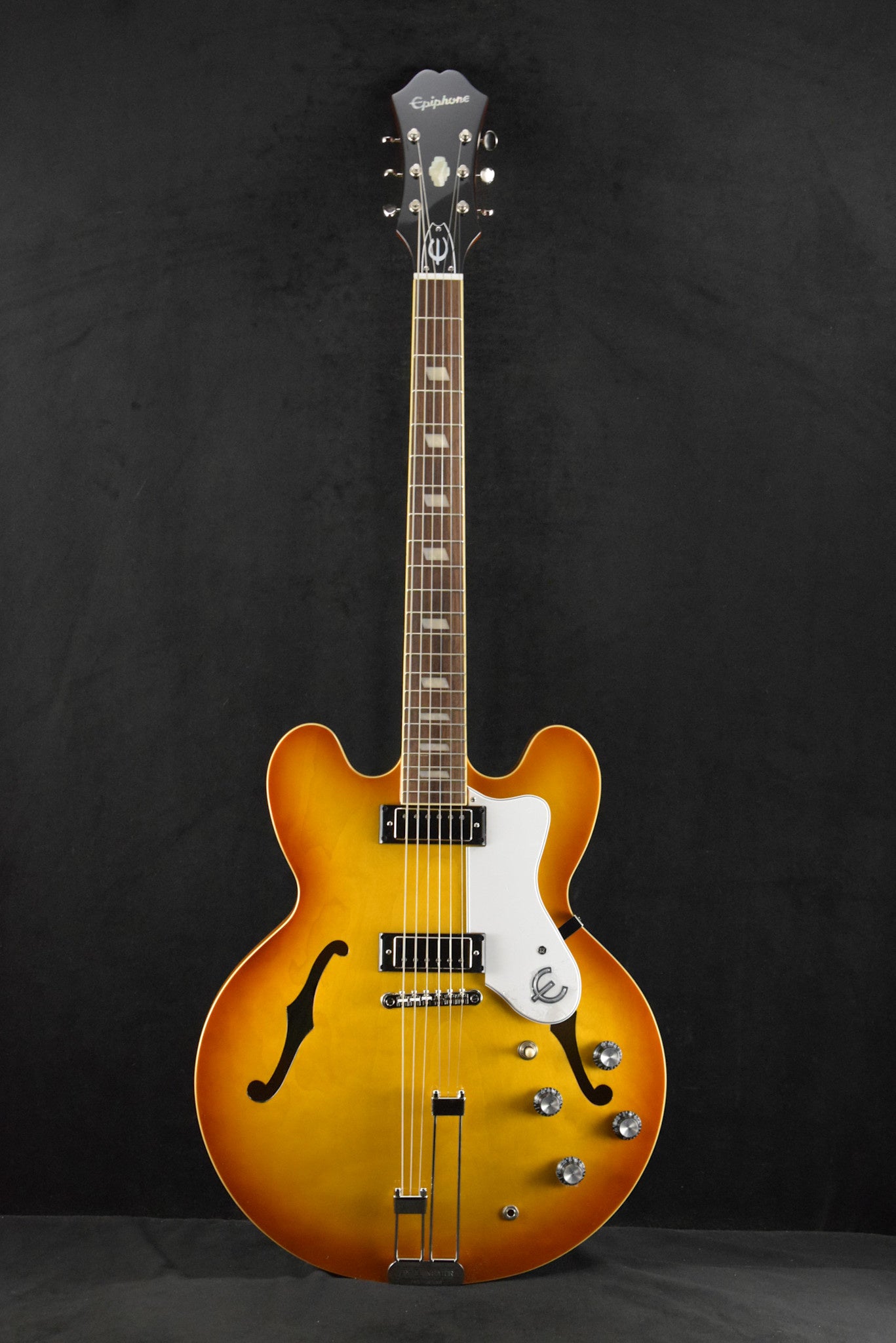 Epiphone Riviera (Frequensator Tailpiece) Royal Tan