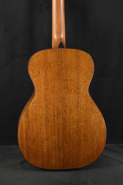 Martin 0-18 Natural