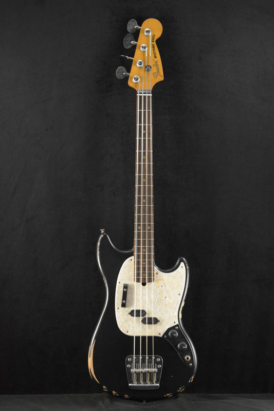 Fender JMJ Road Worn Mustang Bass Black