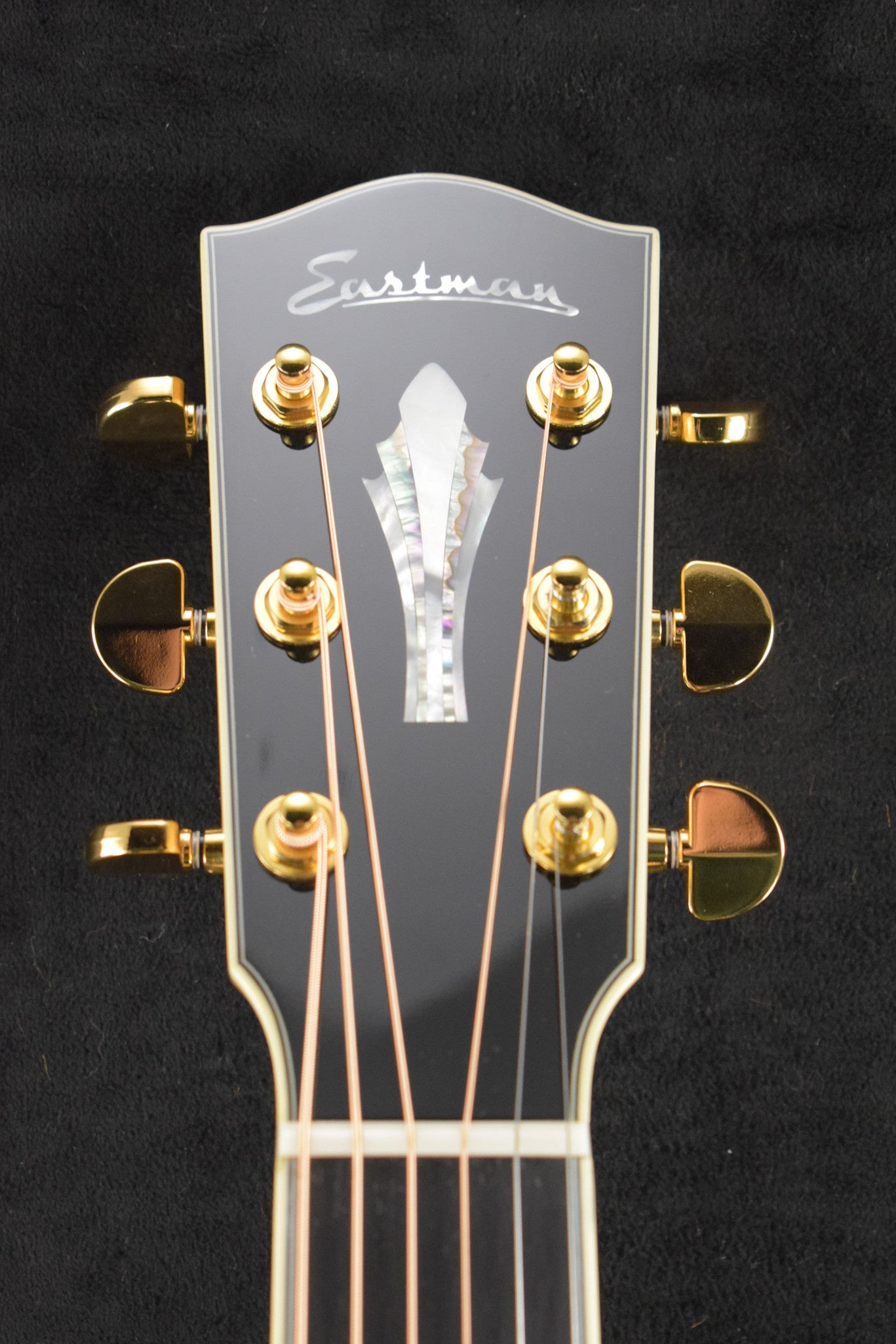 Eastman AC630-BD Jumbo Blonde Truetone Gloss