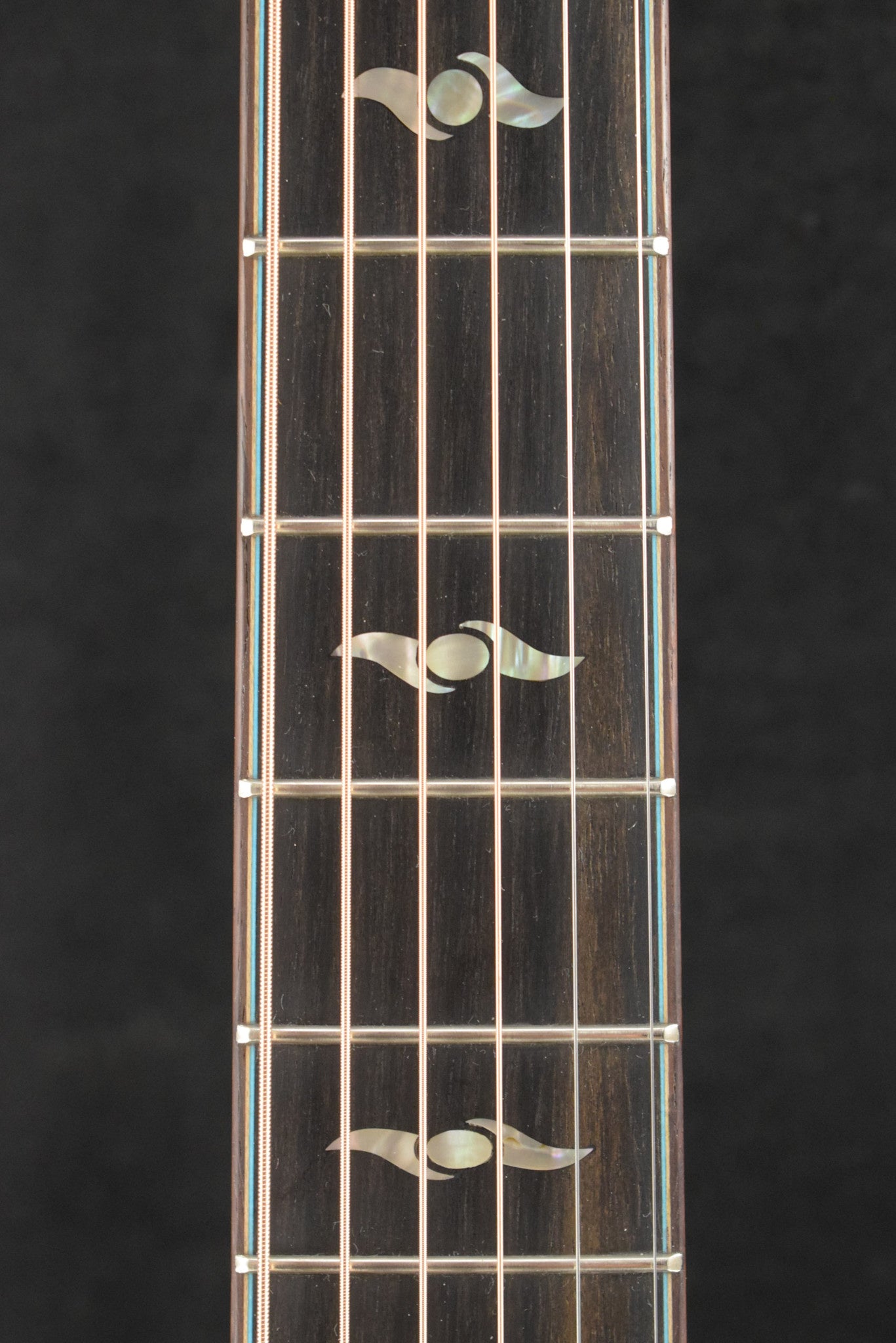 Eastman AC722CE-DF Acoustic Electric Grand Auditorium Dakota Fade Truetone Gloss