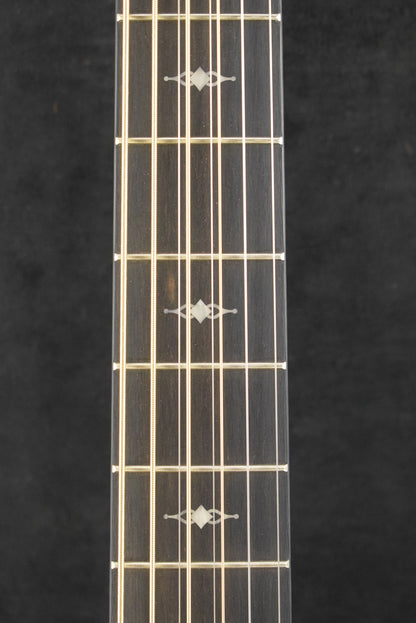 Taylor 324ce Baritone-8 LTD Shaded Edgeburst