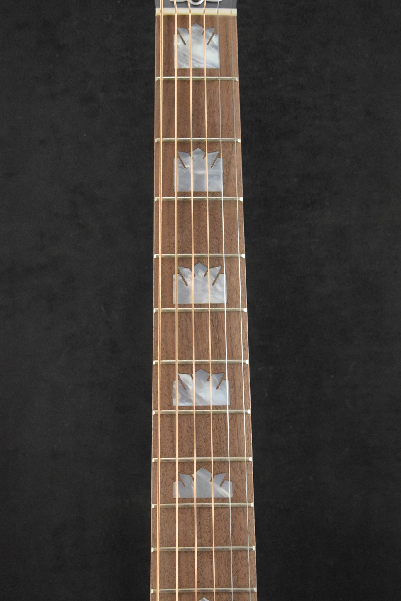 Gibson SJ-200 Studio Walnut Satin Natural