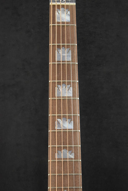 Gibson SJ-200 Studio Walnut Satin Natural