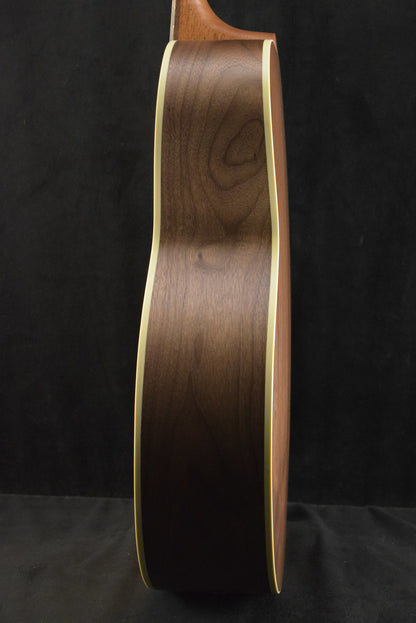 Gibson SJ-200 Studio Walnut Satin Natural