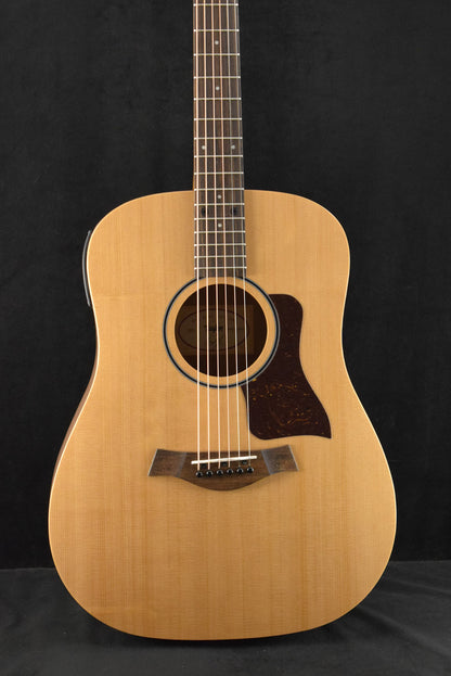 Taylor BBTe Big Baby Taylor Walnut/Sitka Spruce Natural