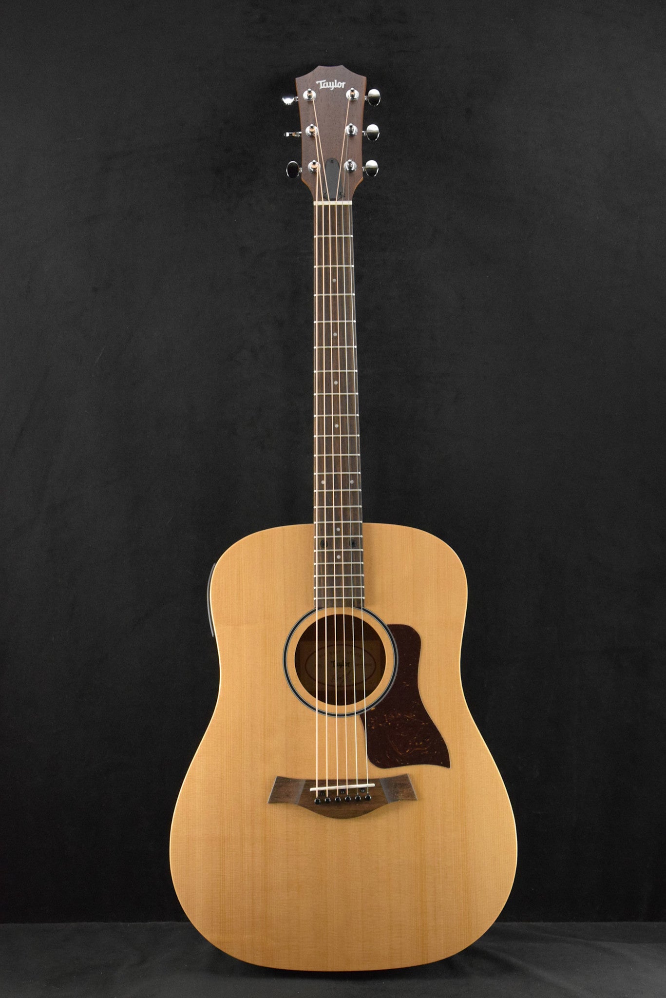 Taylor BBTe Big Baby Taylor Walnut/Sitka Spruce Natural