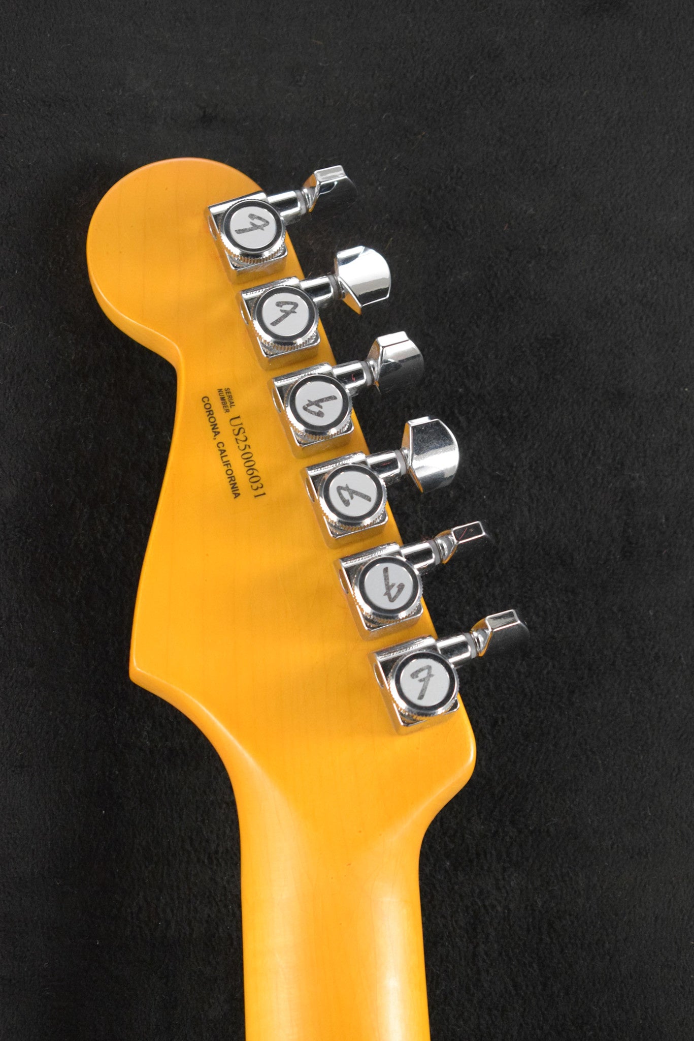 Fender American Ultra Luxe Vintage '50s Stratocaster 3-Color Sunburst Maple Fingerboard