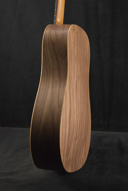 Taylor BBTe Big Baby Taylor Walnut/Sitka Spruce Natural