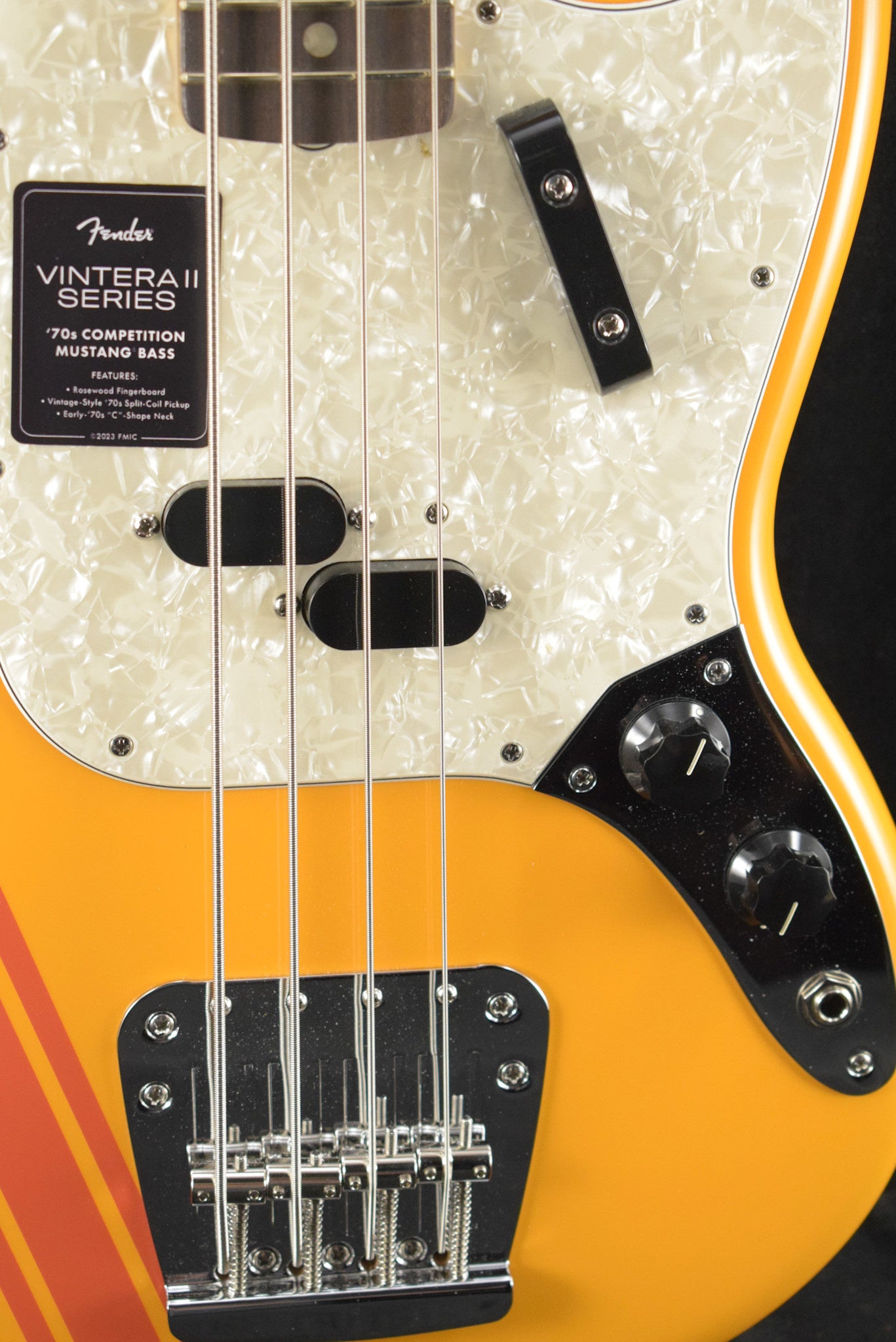 Fender Vintera II '70s Competition Mustang Bass Competition Orange Rosewood Fingerboard