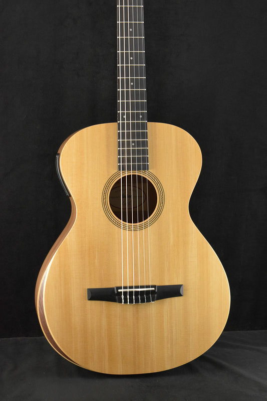 Taylor Academy 12e-N Nylon-String Acoustic-Electric Natural