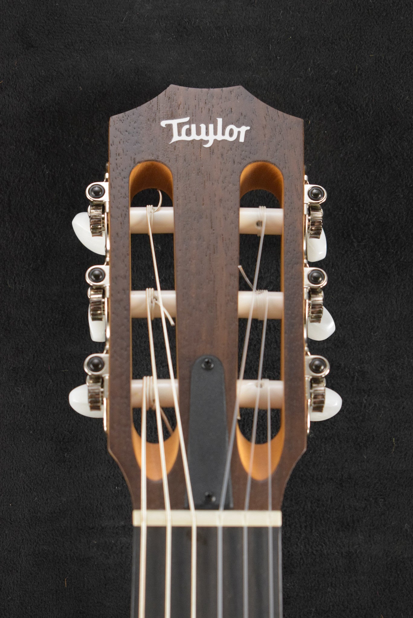 Taylor Academy 12e-N Nylon-String Acoustic-Electric Natural