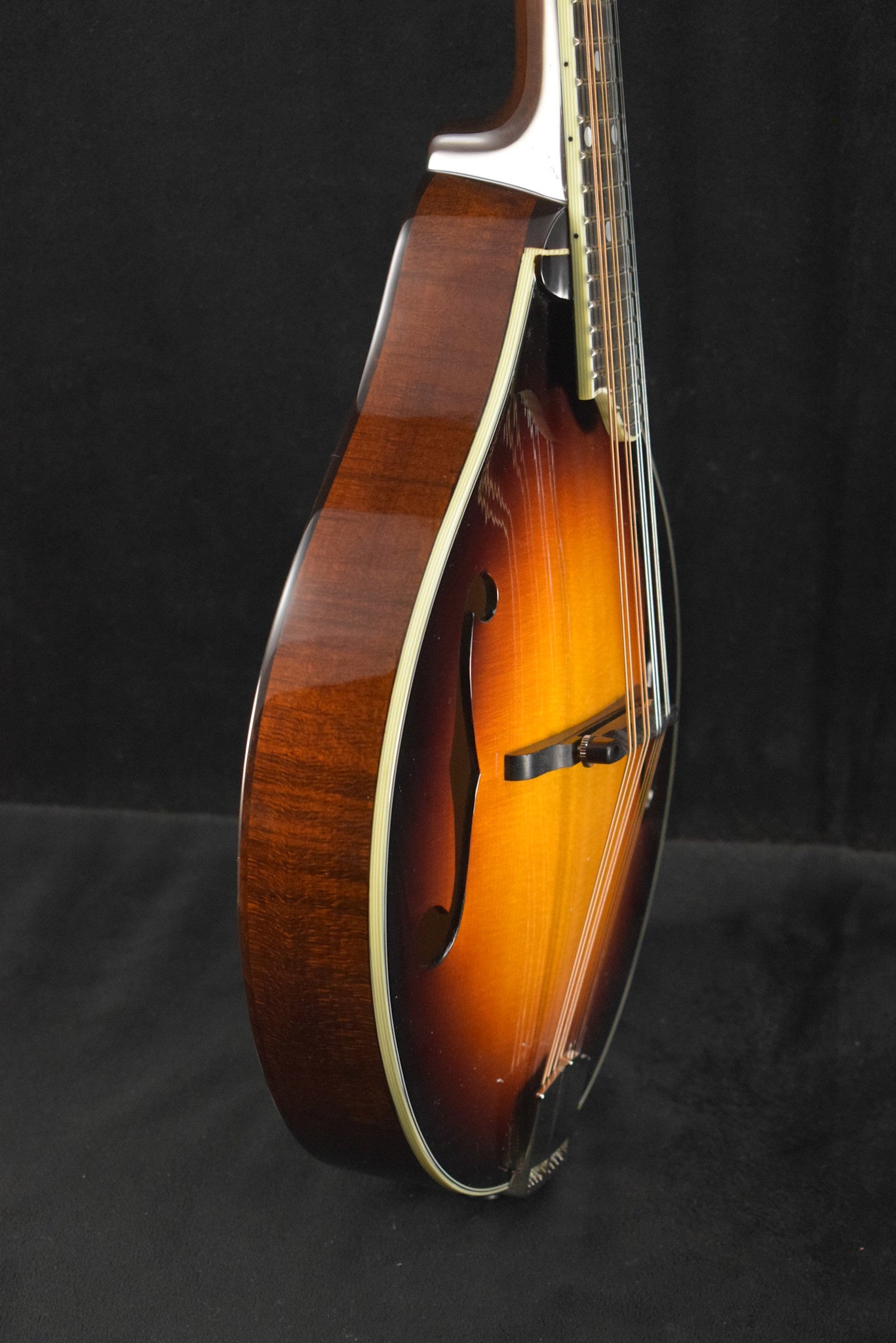 Eastman MD505-CS A-Style F-Hole Mandolin Classic Sunburst