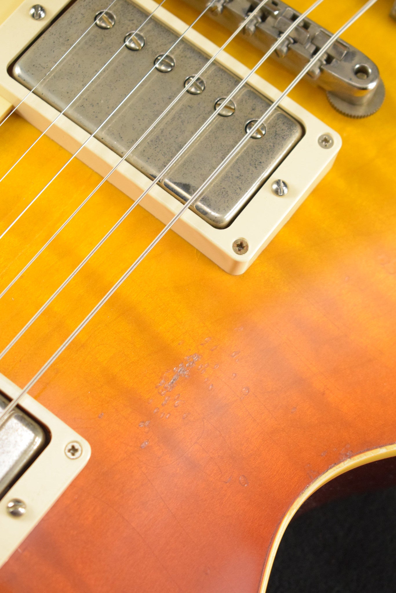 Gibson Custom Dealer Select 1960 Les Paul Standard V2 - "The Beauty of the 'Burst" Page 138 Light Aged