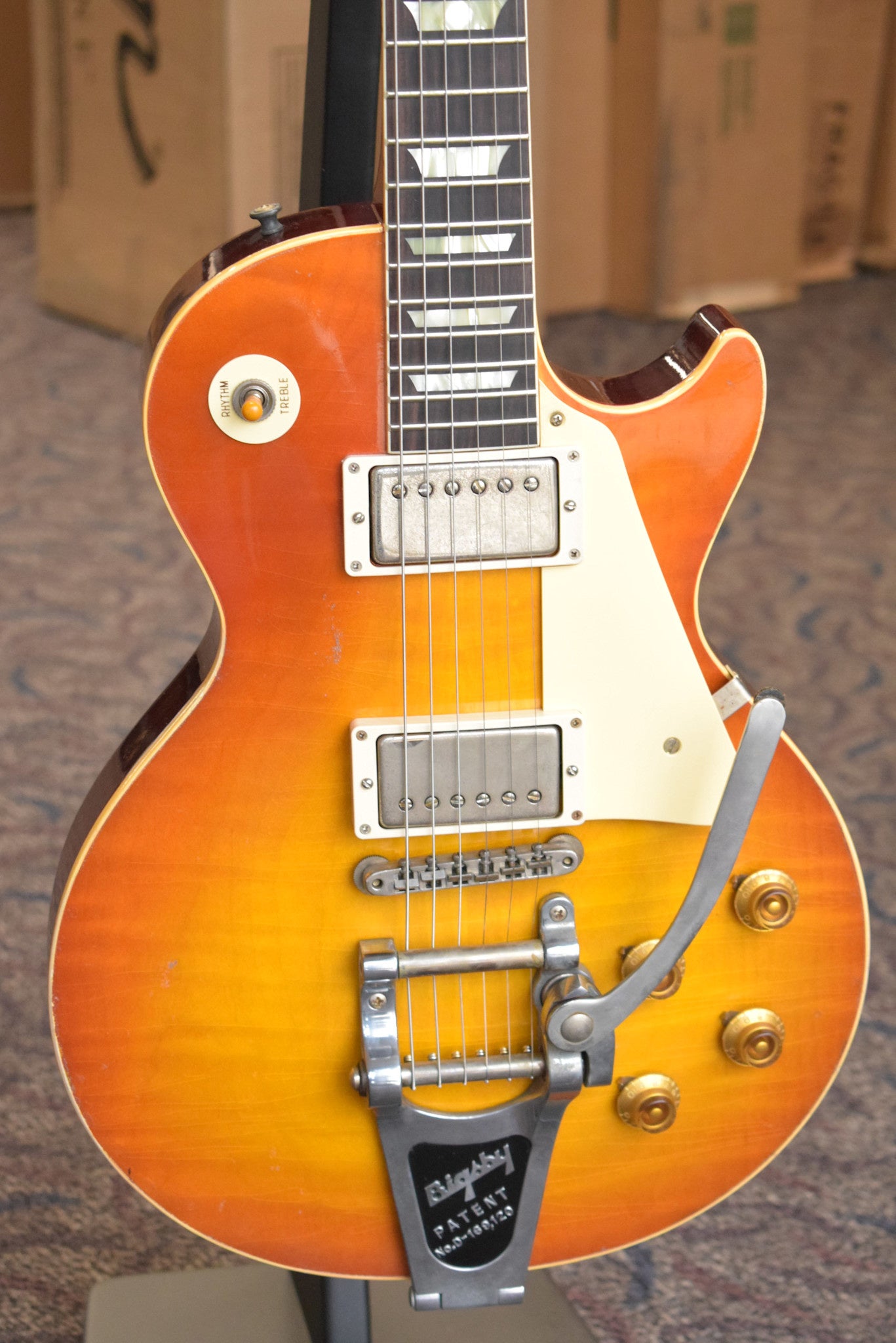 Gibson Custom Dealer Select 1960 Les Paul Standard V2 - "The Beauty of the 'Burst" Page 138 Light Aged