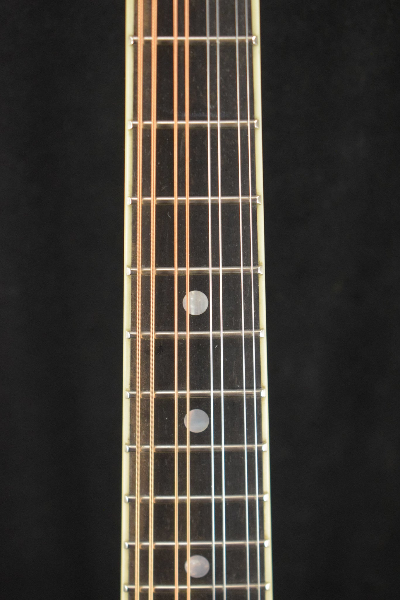 Eastman MD505-CS A-Style F-Hole Mandolin Classic Sunburst