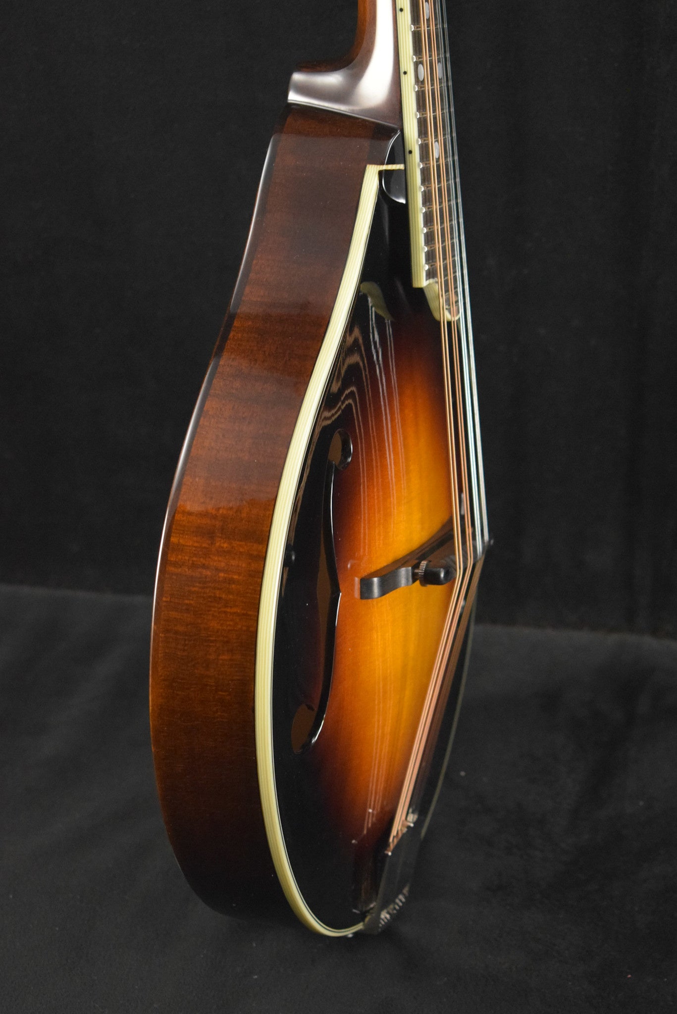 Eastman MD505-CS A-Style F-Hole Mandolin Classic Sunburst