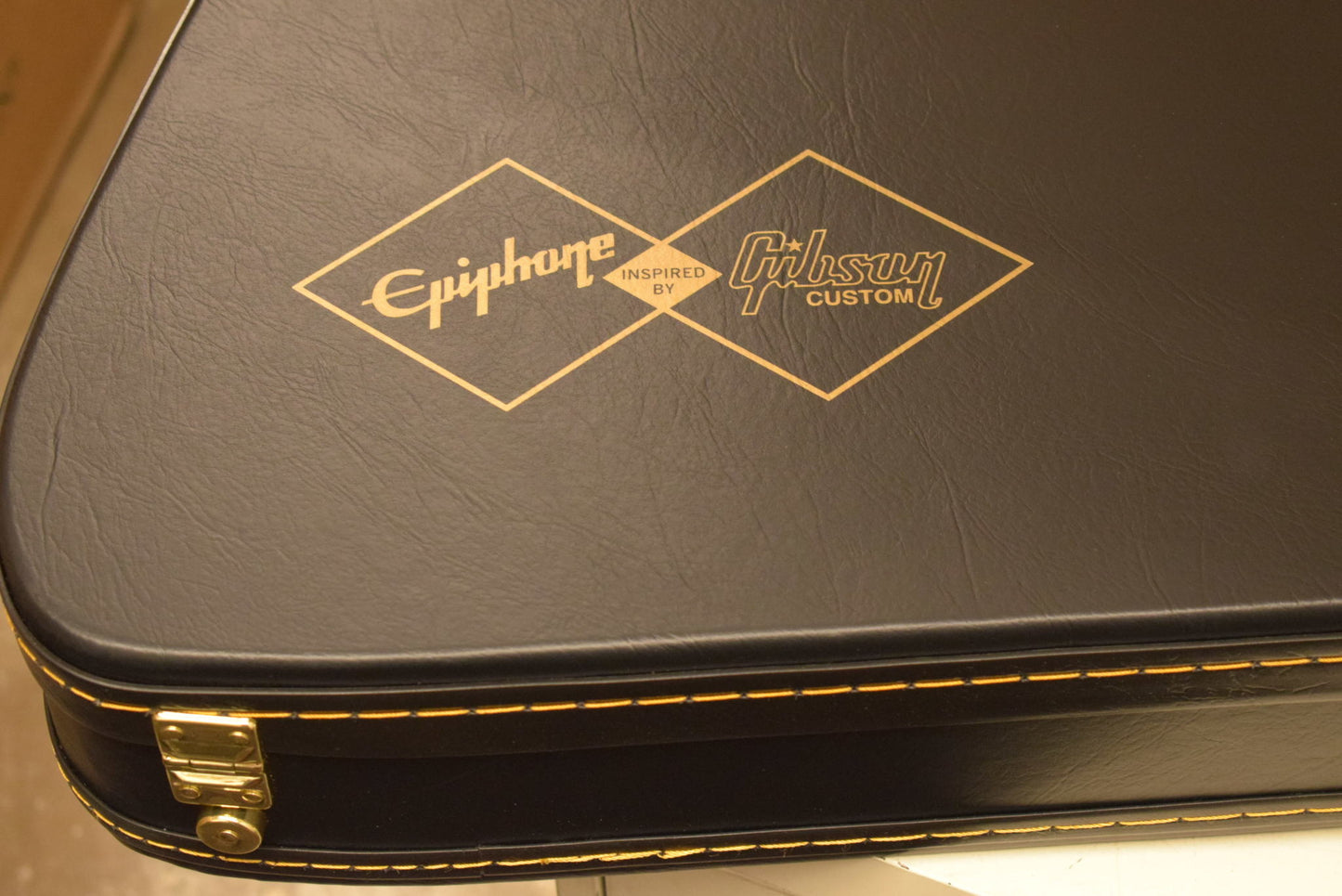 Epiphone (Inspired by Gibson Custom) Jimi Hendrix™ "Love Drops" Flying V Ebony