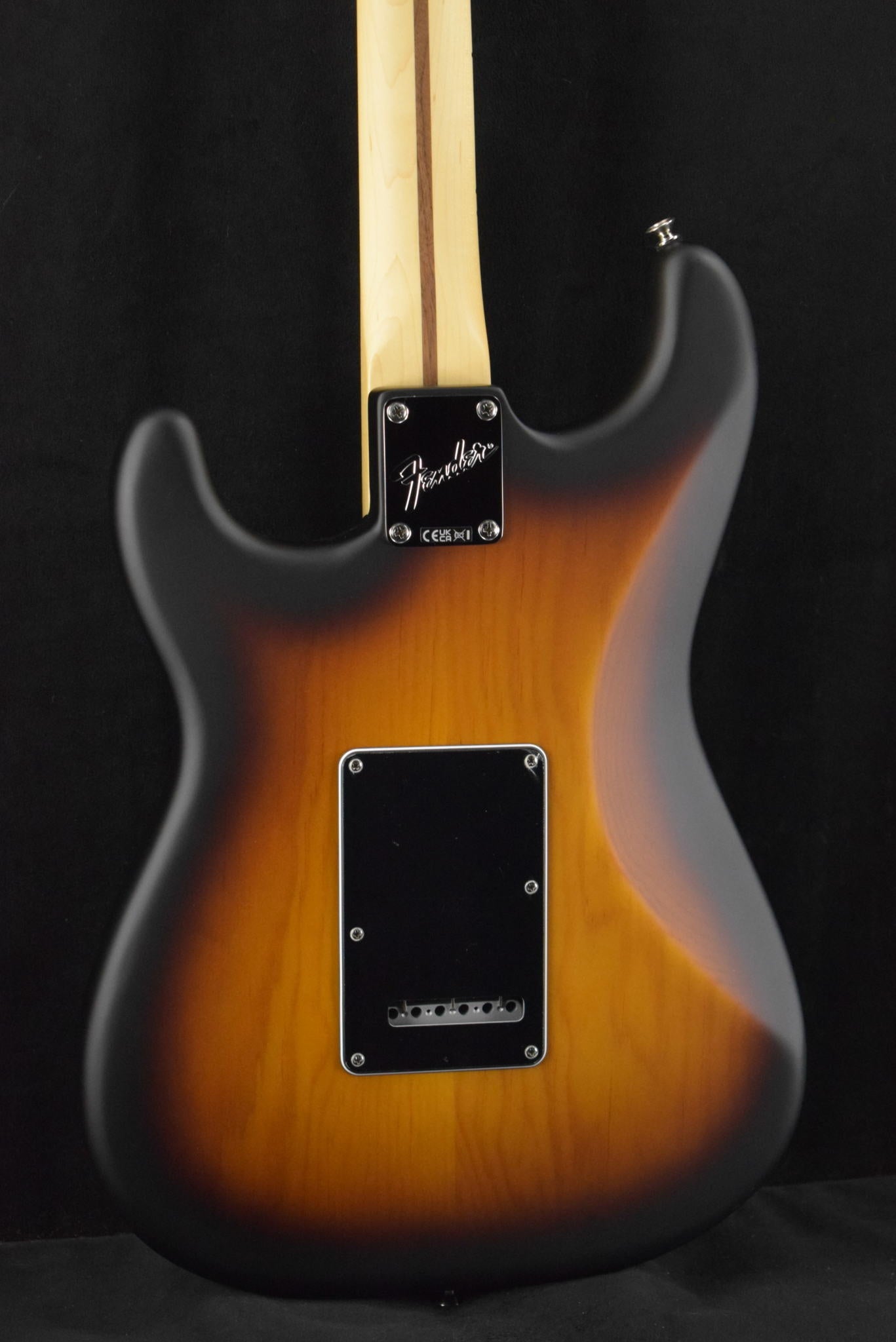 Fender American Performer Pine Stratocaster 2-Color Sunburst Maple Fingerboard