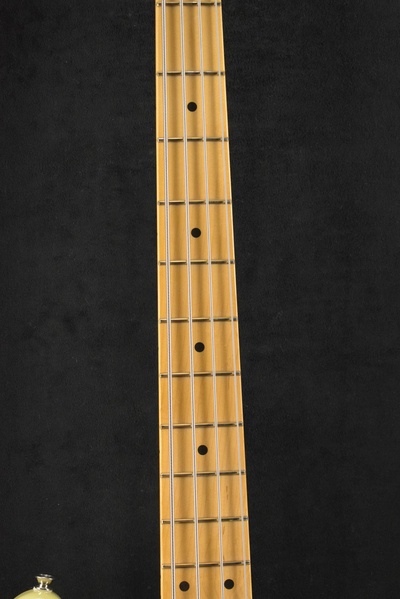 Fender Player II Precision Bass Hialeah Yellow Maple Fingerboard