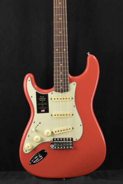 Fender American Vintage II 1961 Stratocaster Left-Hand Fiesta Red SCRATCH & DENT