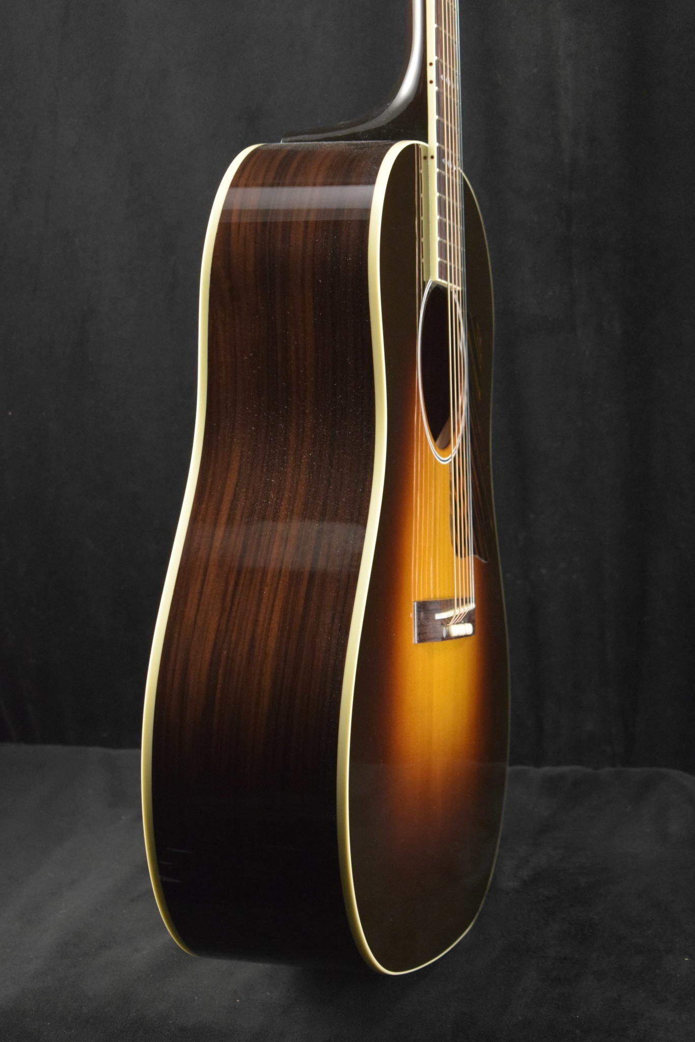 Gibson Custom Shop Advanced Jumbo Adirondack Red Spruce Top Vintage Sunburst Fuller's Exclusive