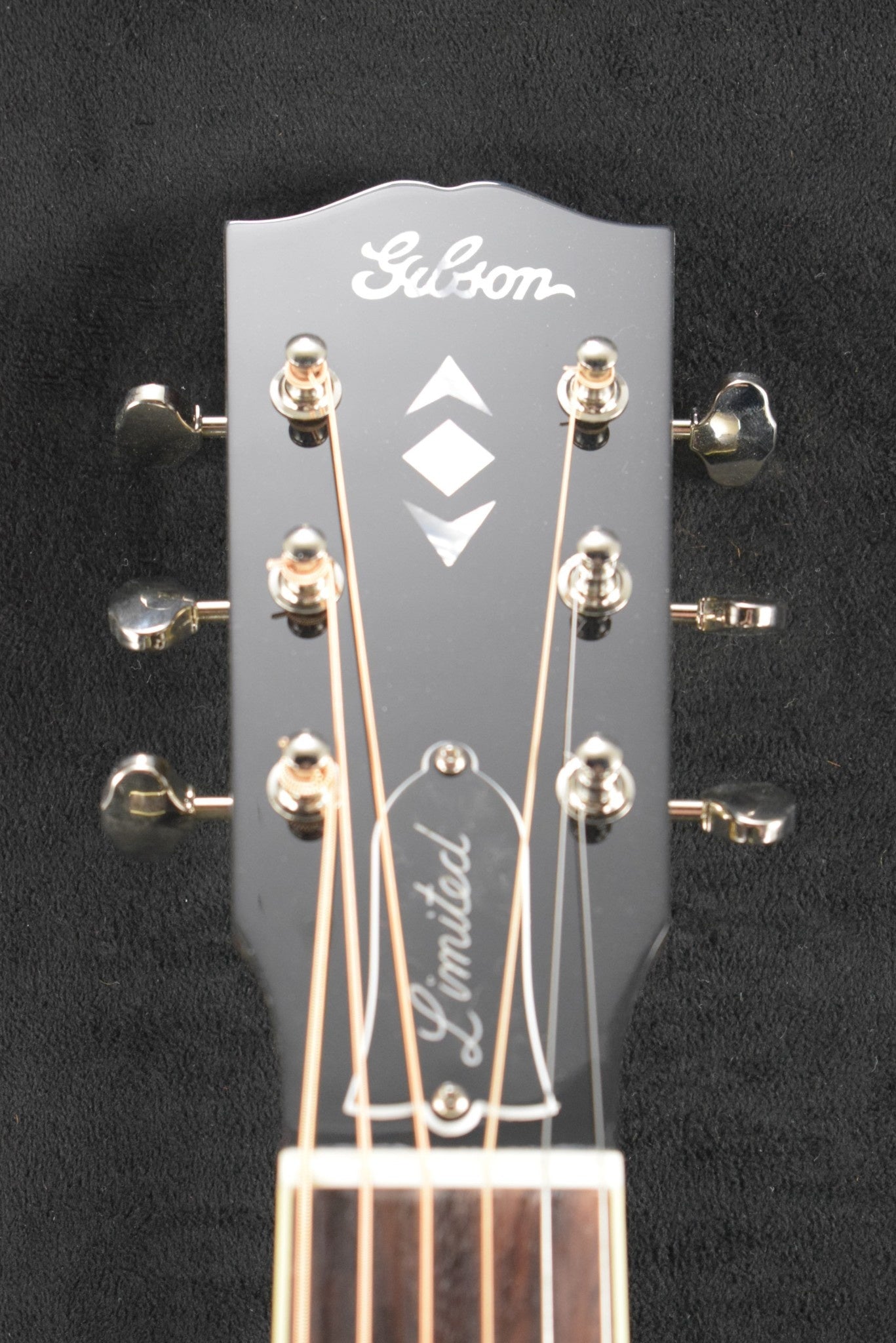 Gibson Custom Shop Advanced Jumbo Adirondack Red Spruce Top Vintage Sunburst Fuller's Exclusive