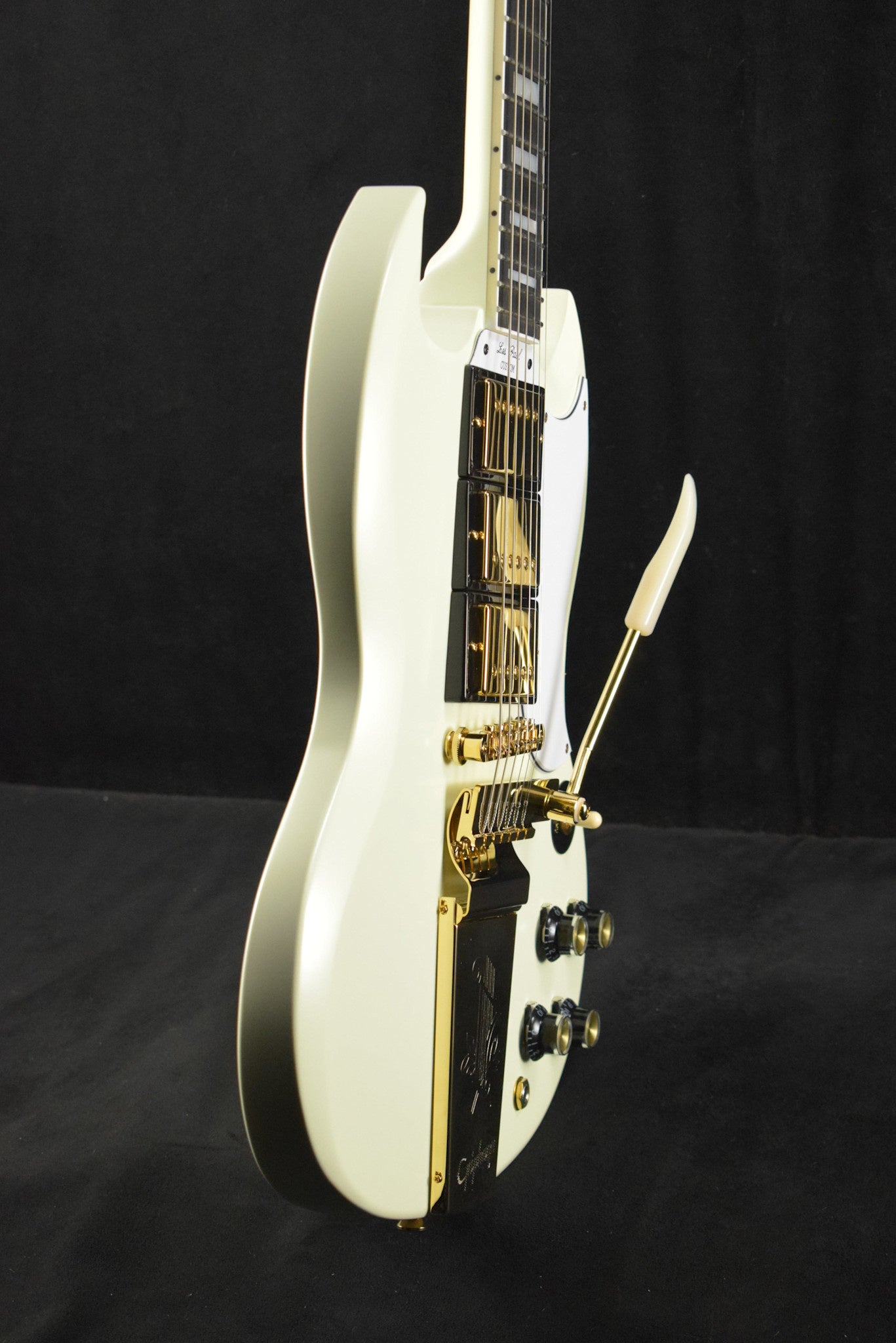 Epiphone IGC 1963 Les Paul SG Custom With Maestro Vibrola Classic White (Includes Hard Case)