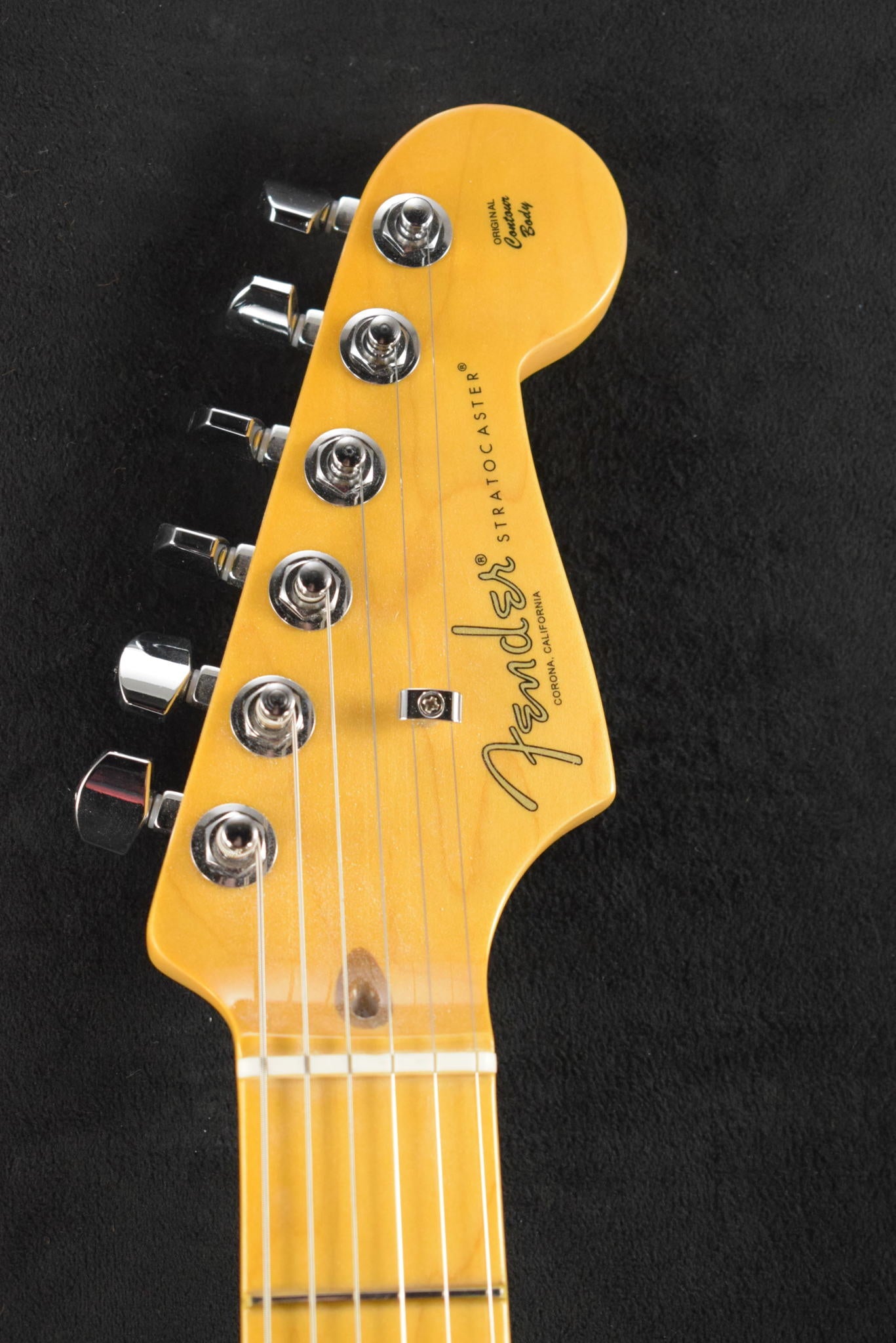 Fender American Professional II Stratocaster HSS 3-Color Sunburst Maple Fingerboard