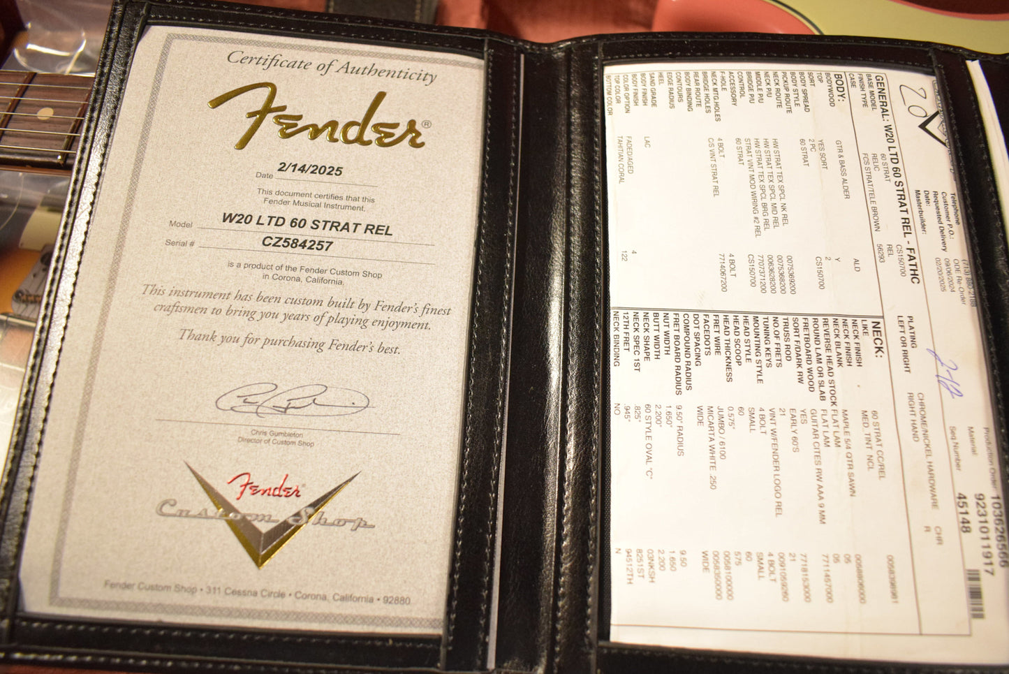 Fender Limited Edition '60 Stratocaster Relic - Faded Aged Tahitian Coral 3A Rosewood Fingerboard