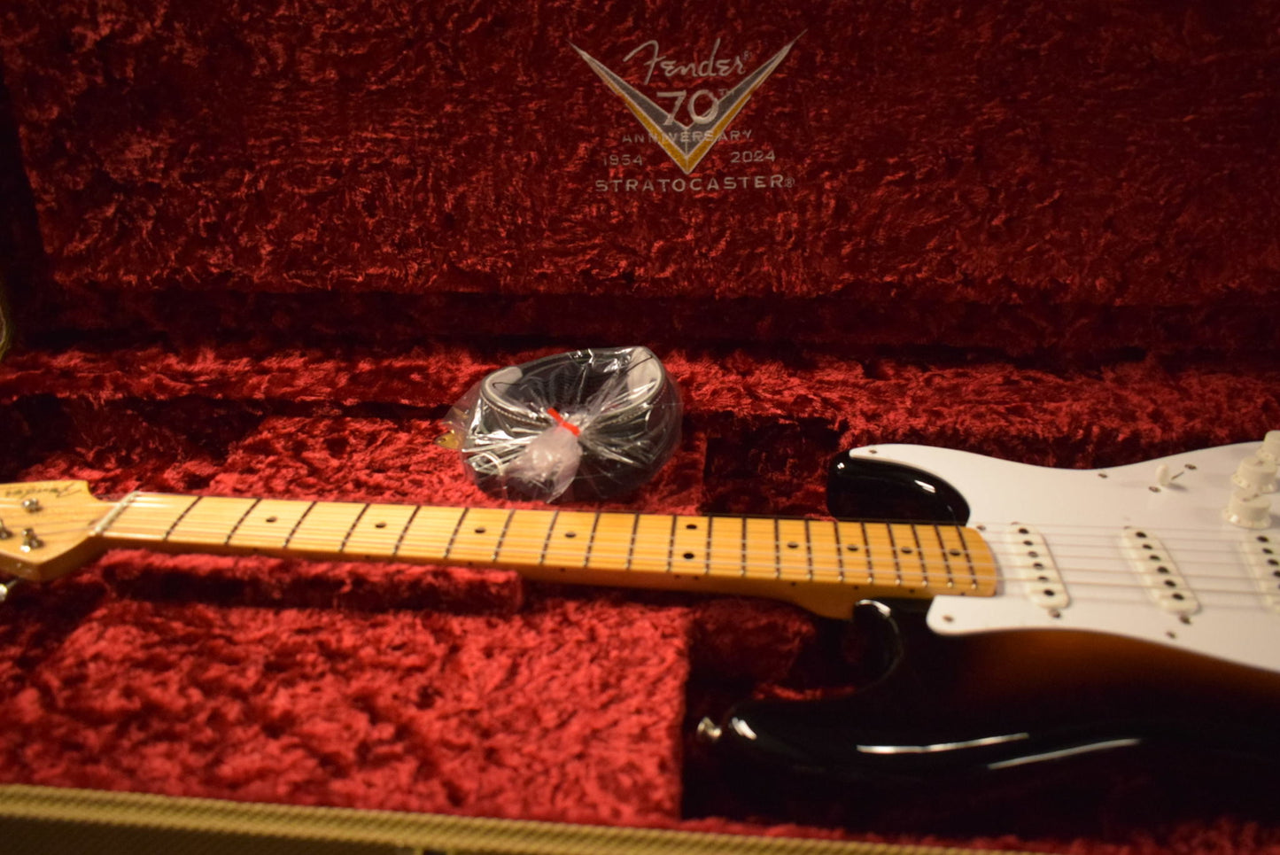 Fender Limited Edition 70th Anniversary 1954 Stratocaster Time Capsule Package Wide-Fade 2-Color Sunburst