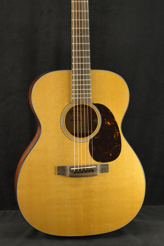 Martin 000E Retro Plus Mahogany