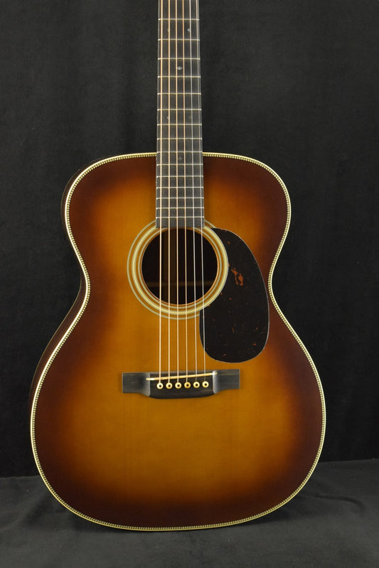 Martin Custom Shop 000-28 Authentic 1937 Stage 1 Aging Ambertone