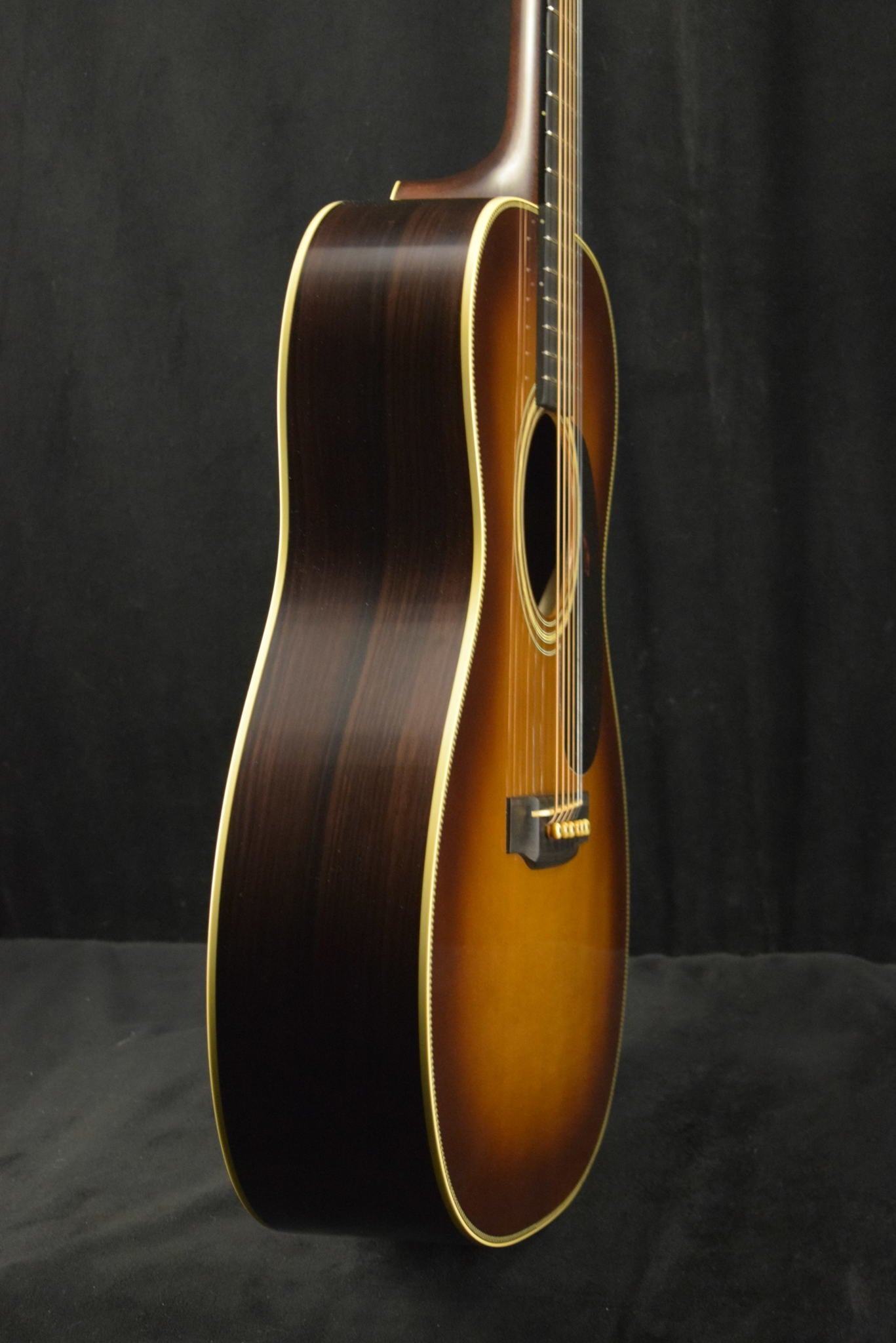 Martin Custom Shop 000-28 Authentic 1937 Stage 1 Aging Ambertone