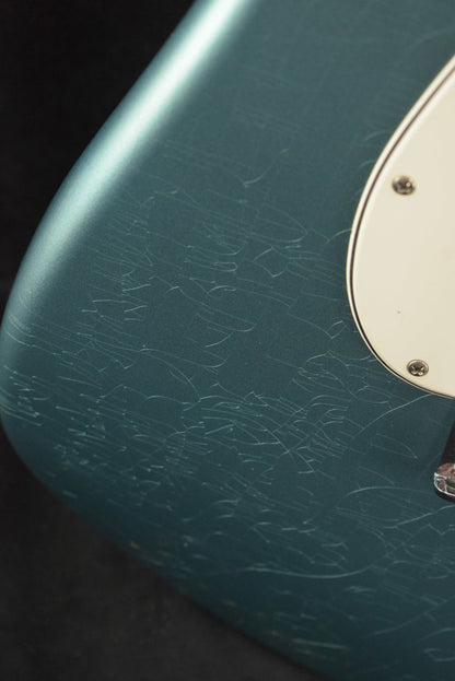 Fender '68 Stratocaster DLX Closet Classic - Aged Teal Green Metallic