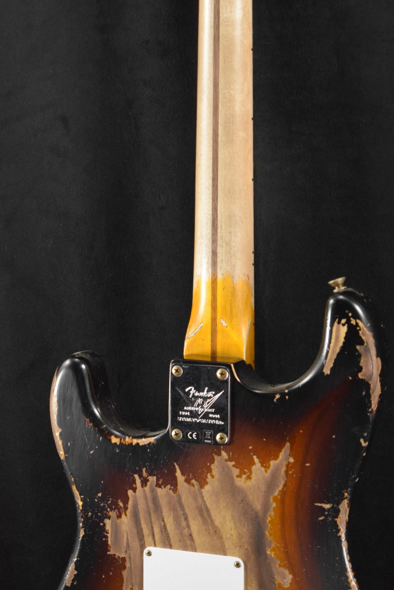 Fender Limited Edition 70th Anniversary 1954 Stratocaster Super Heavy Relic Wide-Fade 2-Color Sunburst