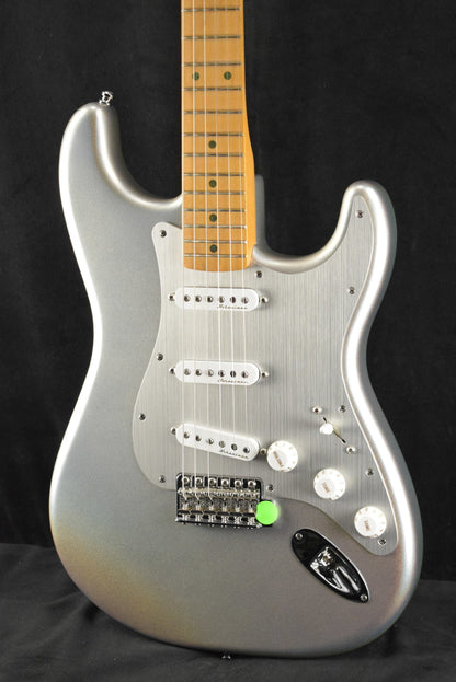 Fender H.E.R. Signature Stratocaster Chrome Glow