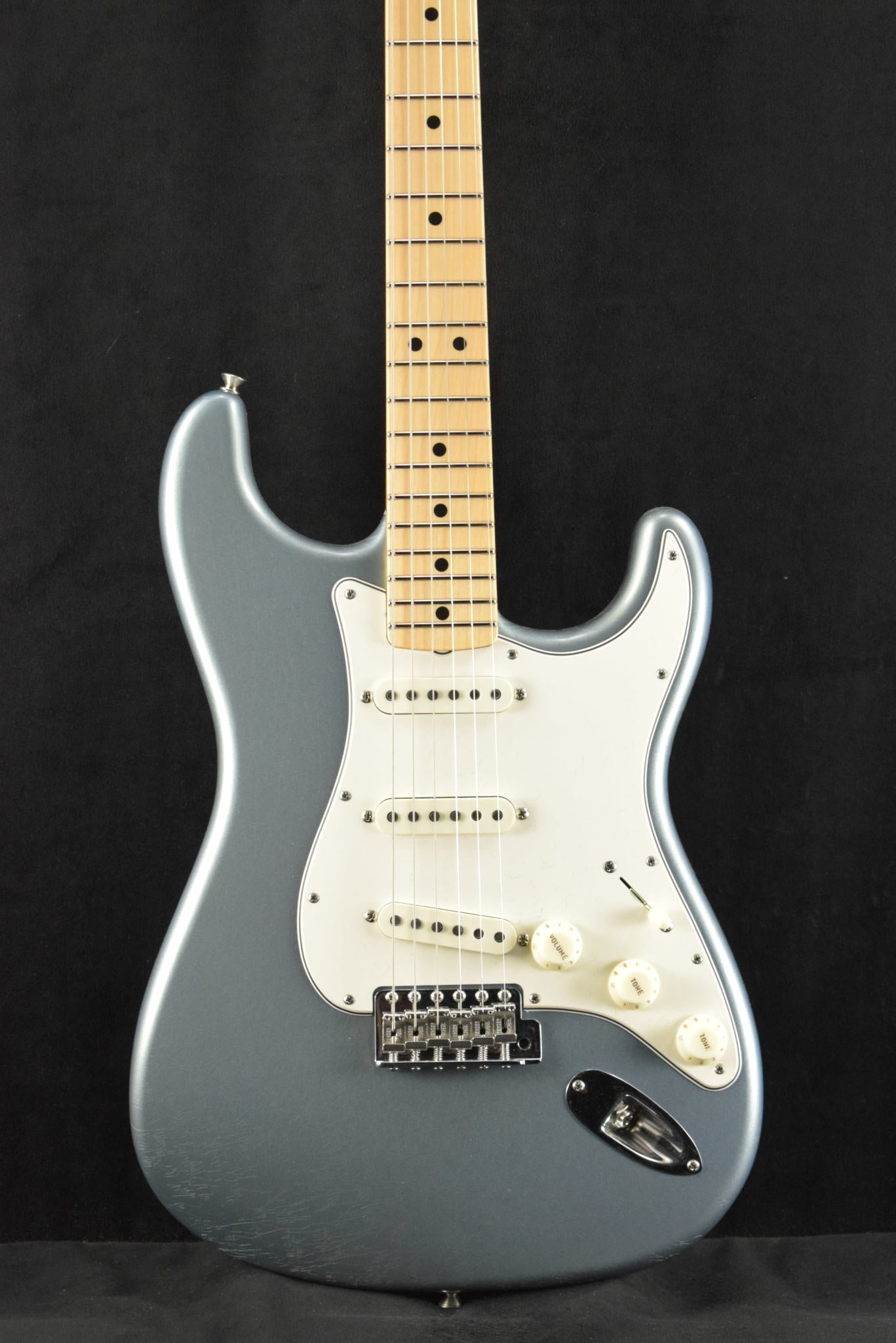 Fender '68 Stratocaster DLX Closet Classic - Aged Blue Ice Metallic