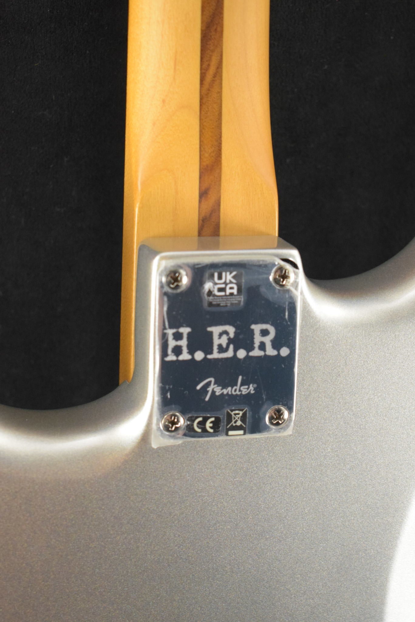 Fender H.E.R. Signature Stratocaster Chrome Glow