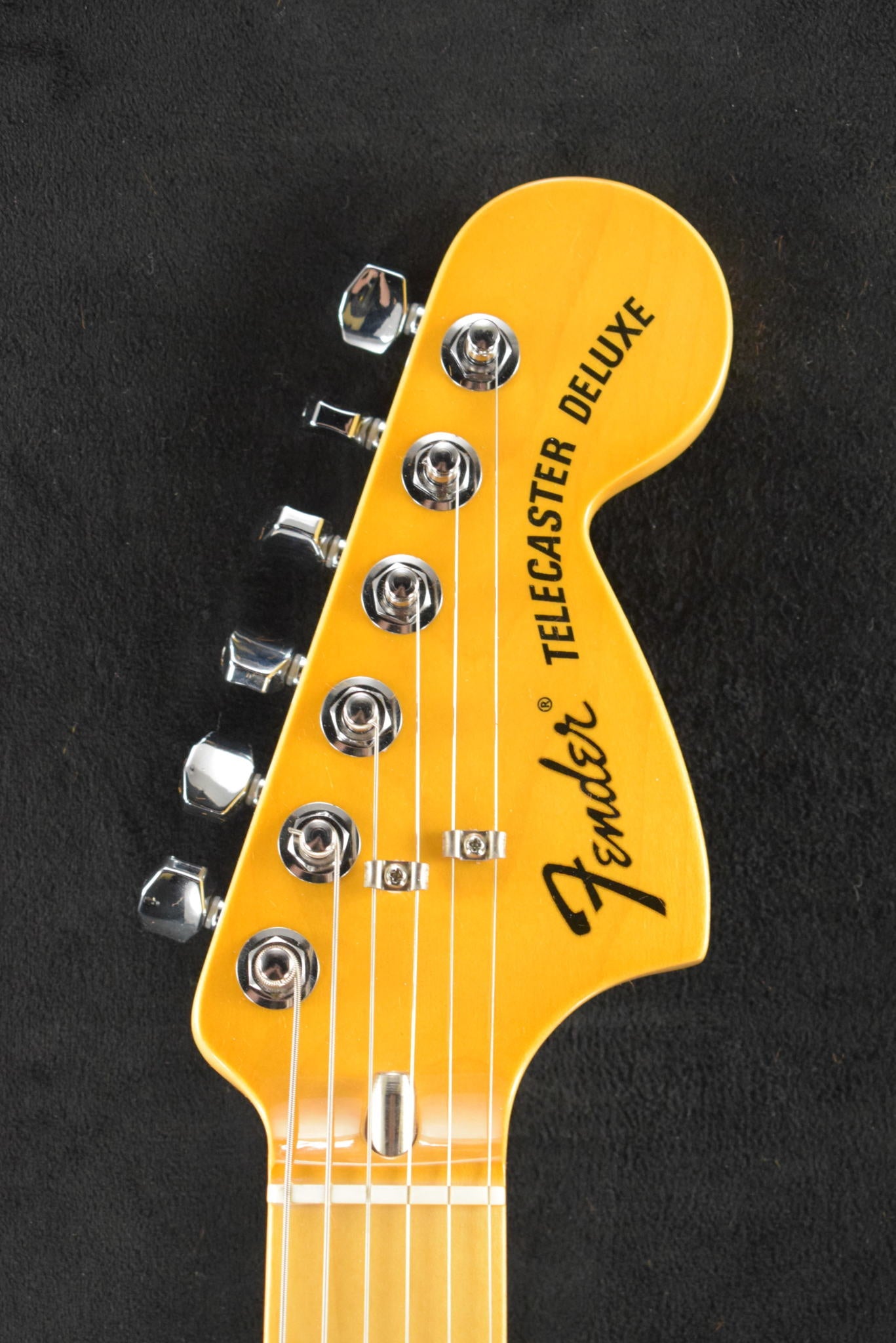 Fender American Vintage II 1975 Telecaster Deluxe Maple Fingerboard Black