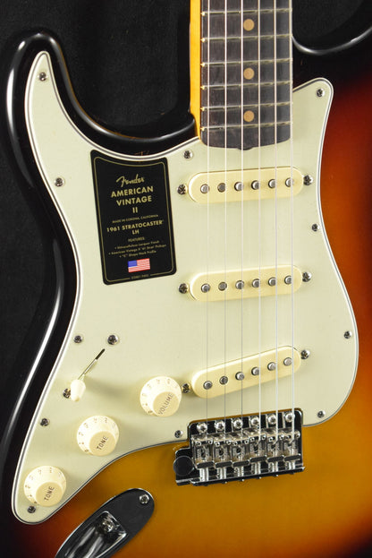 Fender American Vintage II 1961 Stratocaster Left-Hand 3-Color Sunburst Rosewood Fingerboard