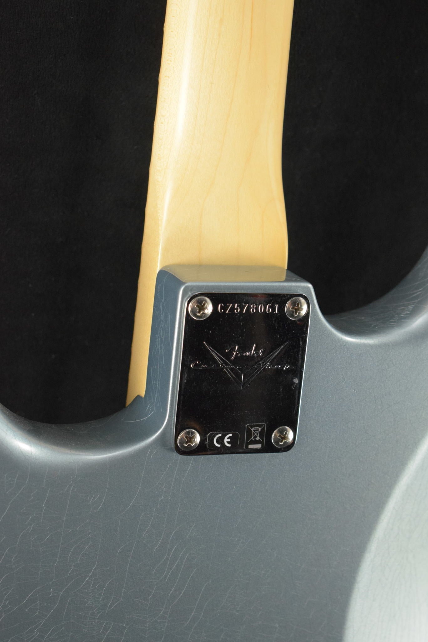 Fender '68 Stratocaster DLX Closet Classic - Aged Blue Ice Metallic