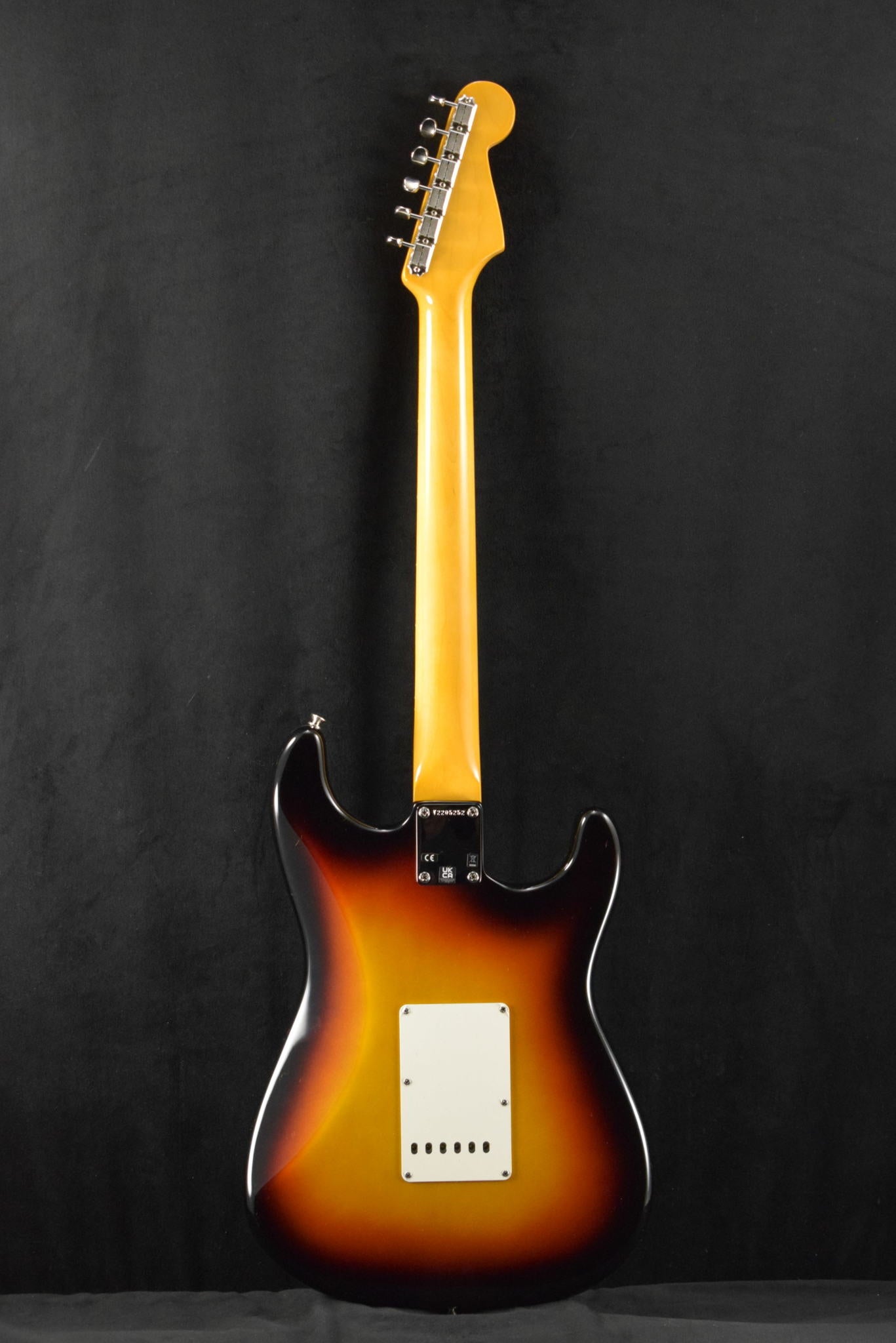 Fender American Vintage II 1961 Stratocaster Left-Hand 3-Color Sunburst Rosewood Fingerboard