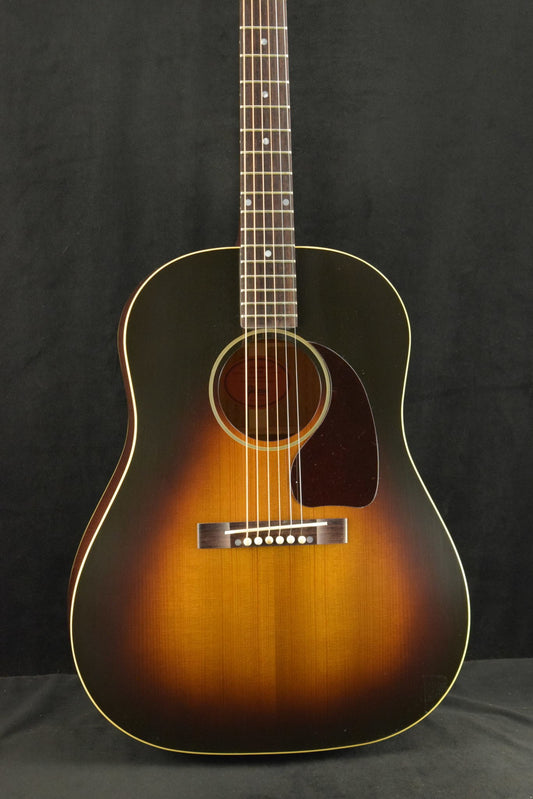 Gibson Custom Shop 1942 Banner J-45 Vintage Sunburst