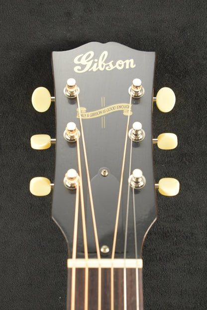 Gibson Custom Shop 1942 Banner J-45 Vintage Sunburst