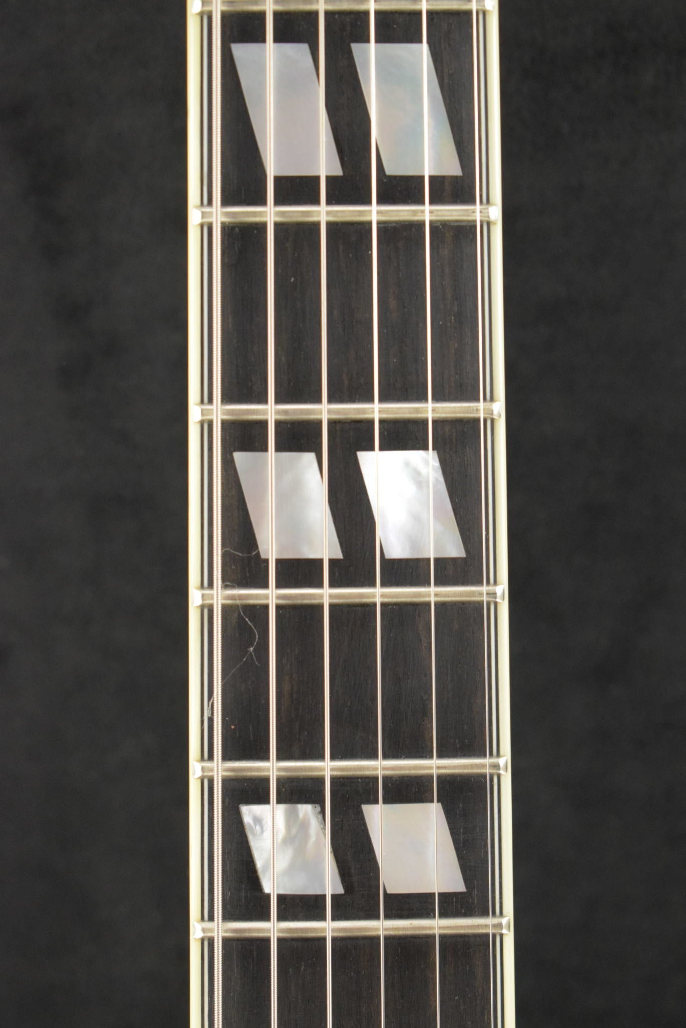 Eastman T486B-RD Thinline Bigsby Red Truetone Gloss